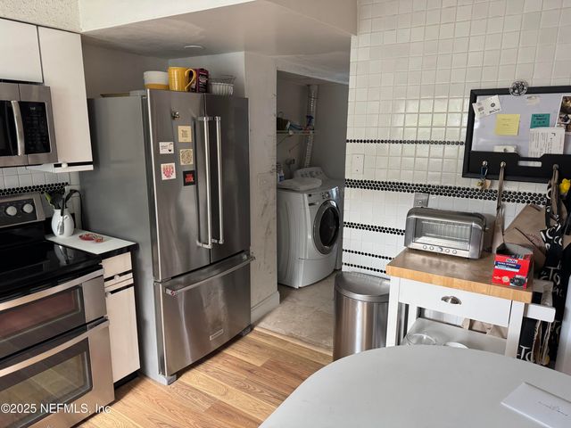 2233 SEMINOLE Road 33, Atlantic Beach, FL 32233