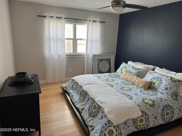 2233 SEMINOLE Road 33, Atlantic Beach, FL 32233