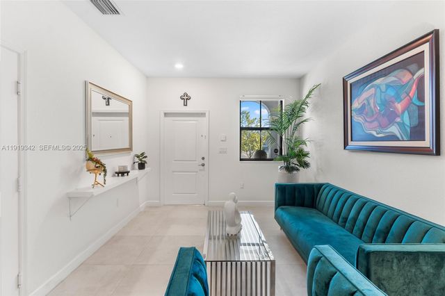 28742 SW 134th Ct, Homestead, FL 33033