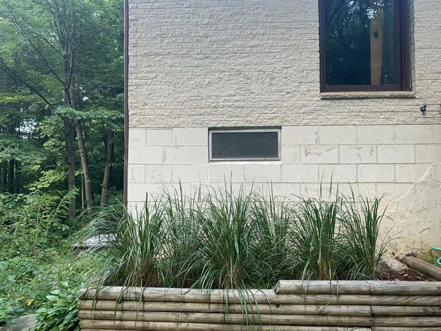 S54W23710 Maple Hill COURT, Waukesha, WI 53189