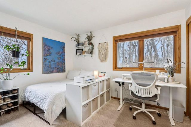 S54W23710 Maple Hill COURT, Waukesha, WI 53189