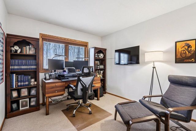 S54W23710 Maple Hill COURT, Waukesha, WI 53189