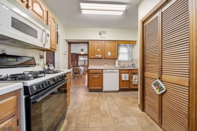125 Merritt Ave, Bergenfield Boro, NJ 07621