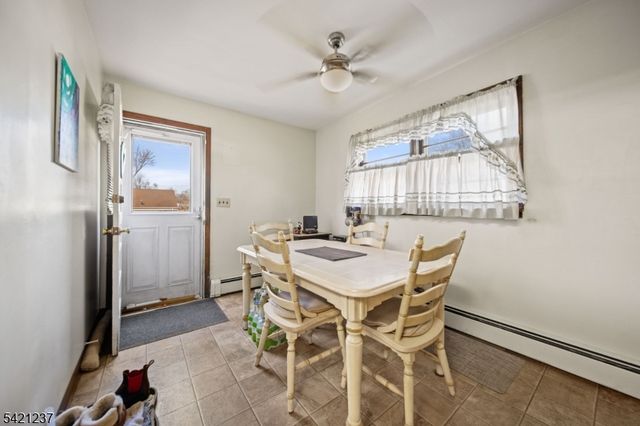 125 Merritt Ave, Bergenfield Boro, NJ 07621