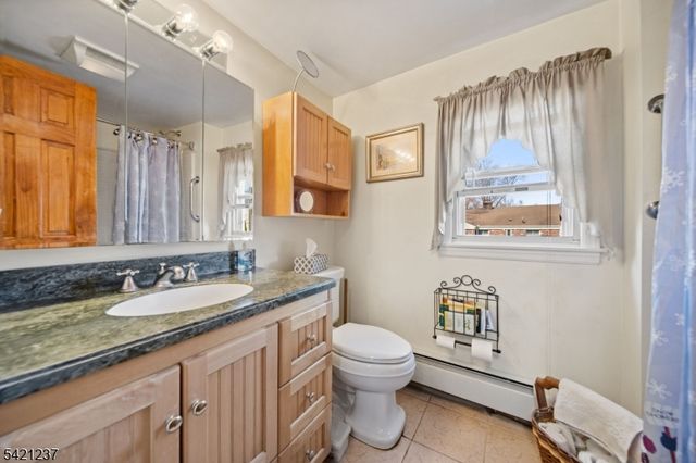 125 Merritt Ave, Bergenfield Boro, NJ 07621