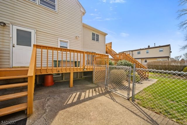 125 Merritt Ave, Bergenfield Boro, NJ 07621