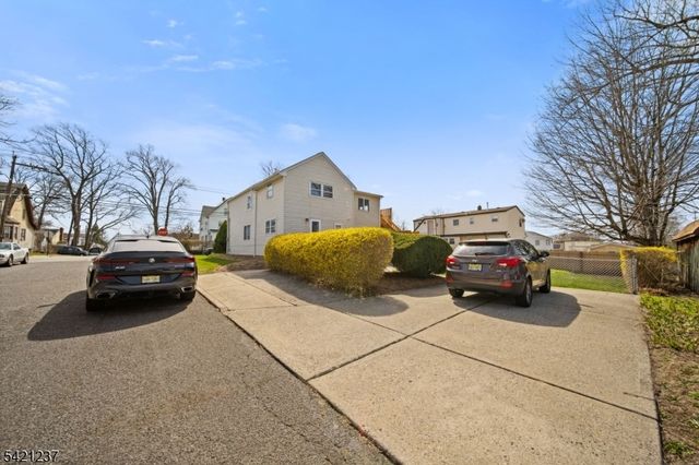 125 Merritt Ave, Bergenfield Boro, NJ 07621