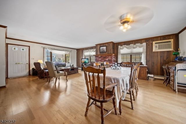 125 Merritt Ave, Bergenfield Boro, NJ 07621