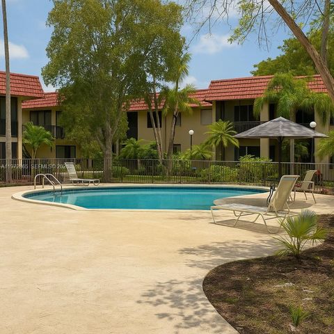 800 NE 199th St 105D, Miami, FL 33179