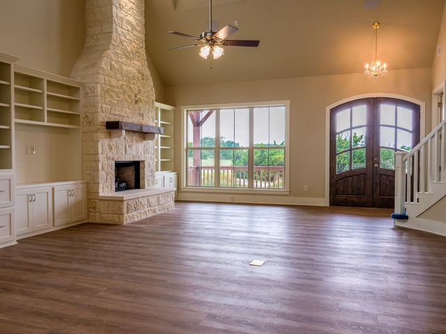 529 Vista Ridge Drive, Round Mountain, TX 78663