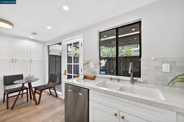 589 Pimlico Ct, Walnut Creek, CA 94597