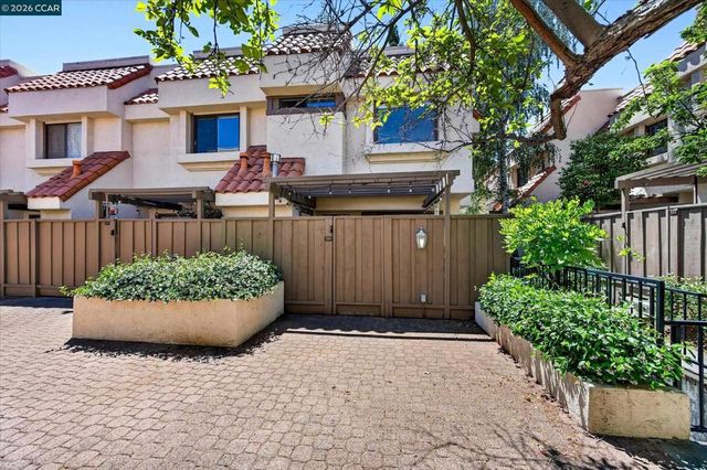 589 Pimlico Ct, Walnut Creek, CA 94597