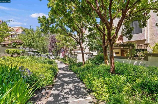589 Pimlico Ct, Walnut Creek, CA 94597