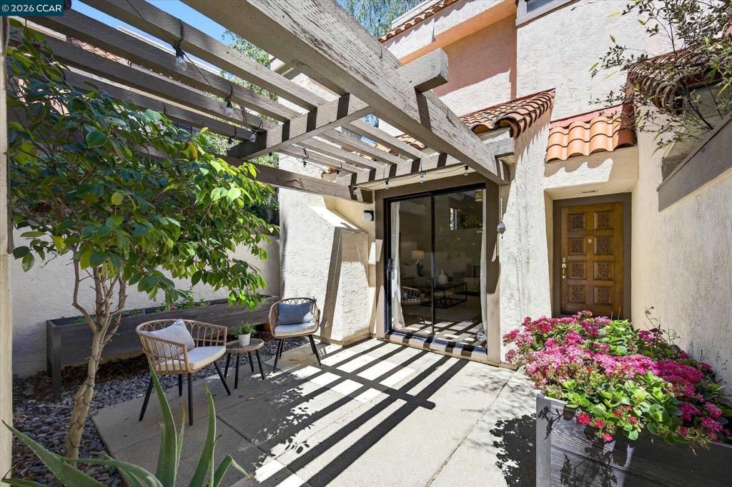 589 Pimlico Ct, Walnut Creek, CA 94597