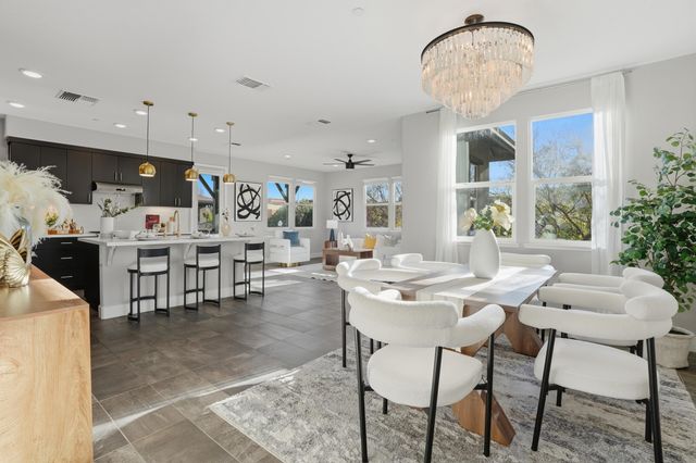 477 Mitchell Ave, Alameda, CA 94501