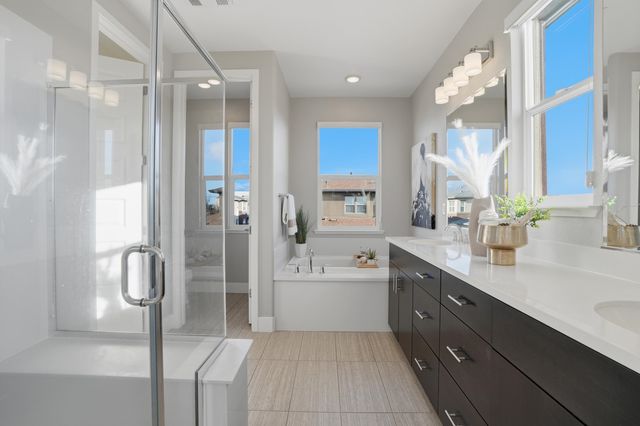 477 Mitchell Ave, Alameda, CA 94501