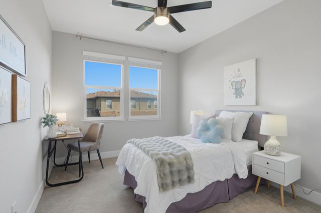 477 Mitchell Ave, Alameda, CA 94501