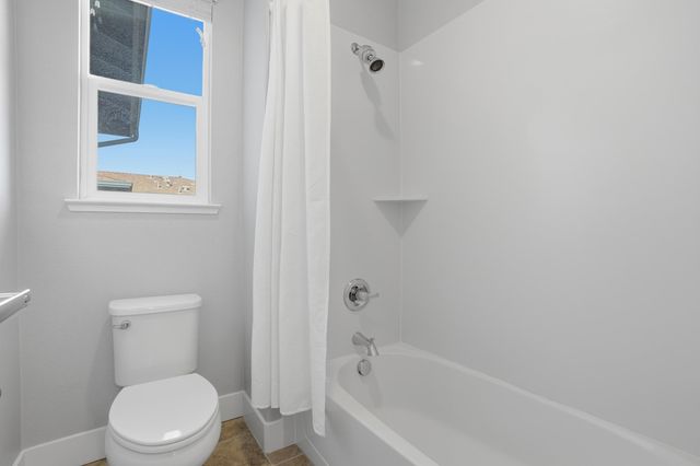 477 Mitchell Ave, Alameda, CA 94501