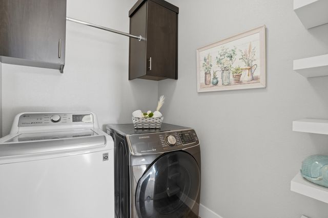 477 Mitchell Ave, Alameda, CA 94501