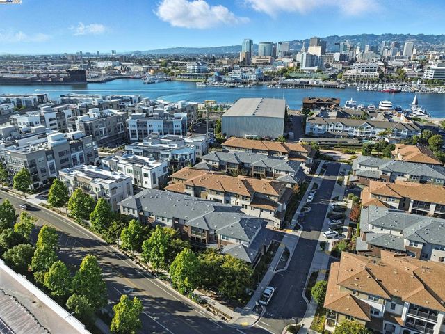 477 Mitchell Ave, Alameda, CA 94501