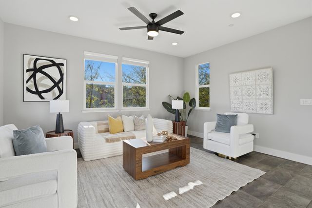 477 Mitchell Ave, Alameda, CA 94501