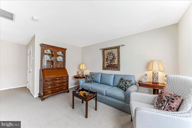 131 VIOLET DR, Kennett Square, PA 19348