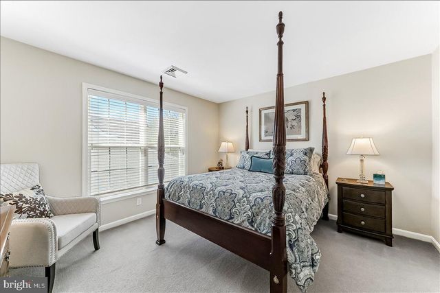 131 VIOLET DR, Kennett Square, PA 19348