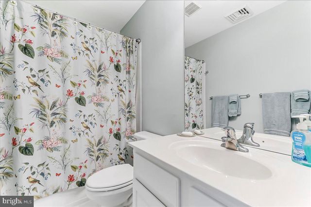 131 VIOLET DR, Kennett Square, PA 19348
