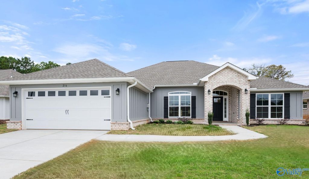 112 Ridgeland Trail, Huntsville, AL 35810