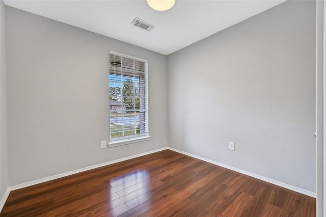107 Stratmore Drive, Friendswood, TX 77546