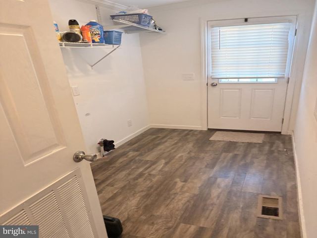 22 BALTIMORE DR., Manahawkin, NJ 08050