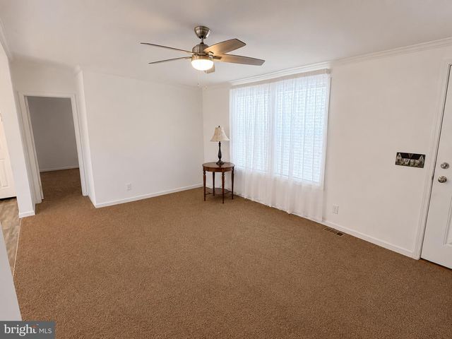 22 BALTIMORE DR., Manahawkin, NJ 08050