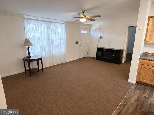 22 BALTIMORE DR., Manahawkin, NJ 08050