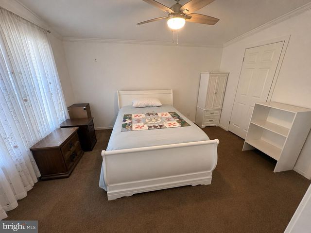 22 BALTIMORE DR., Manahawkin, NJ 08050
