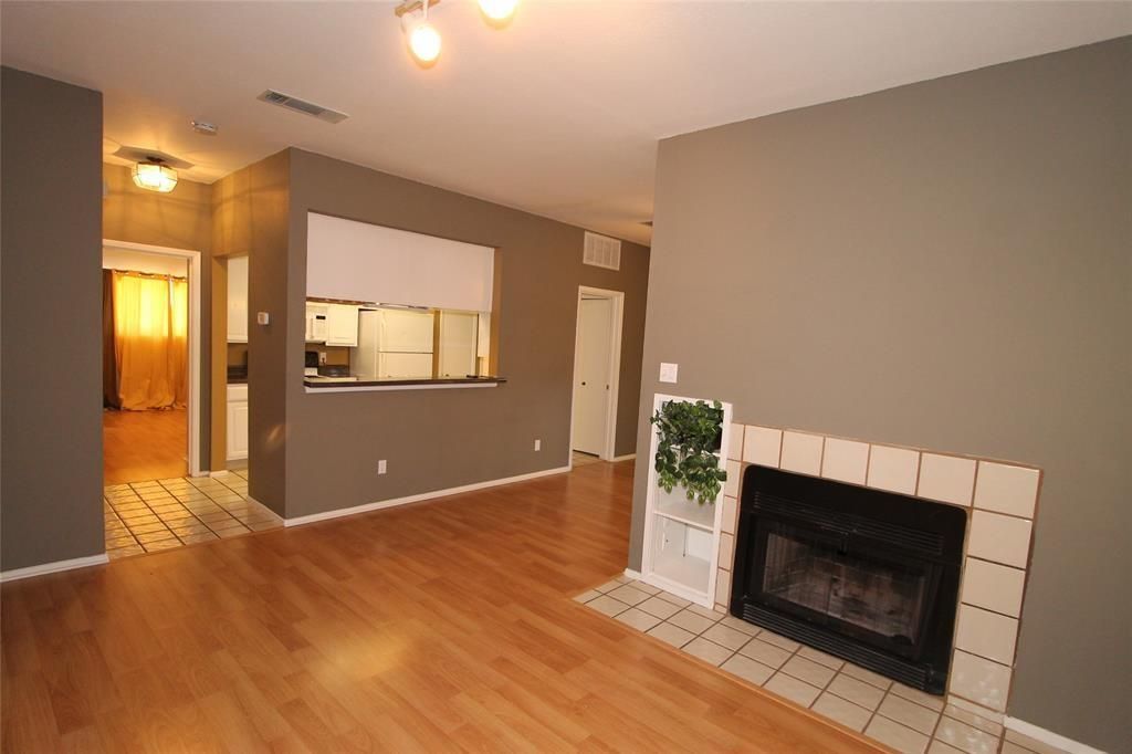 806 W 24th ST 208, Austin, TX 78705