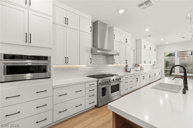 237 Wilson Ridge Street, Las Vegas, NV 89138