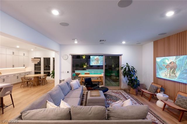 237 Wilson Ridge Street, Las Vegas, NV 89138