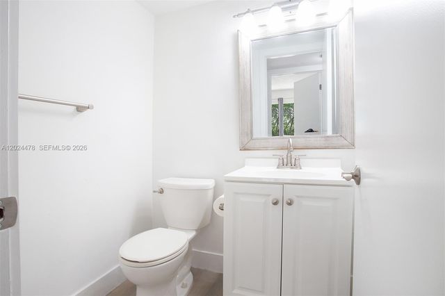 1301 SW 135th Ter 205J, Pembroke Pines, FL 33027