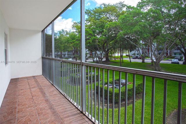 1301 SW 135th Ter 205J, Pembroke Pines, FL 33027