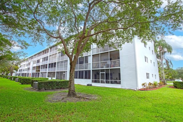 1301 SW 135th Ter 205J, Pembroke Pines, FL 33027