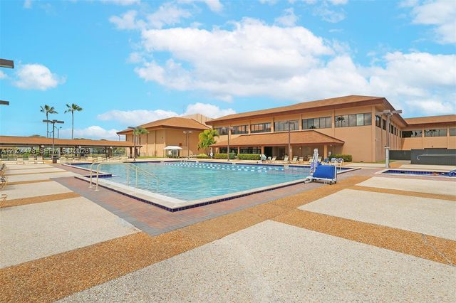 1301 SW 135th Ter 205J, Pembroke Pines, FL 33027