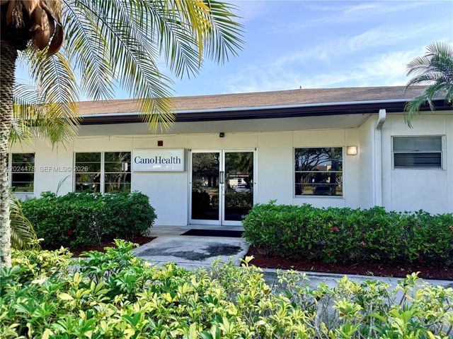 1301 SW 135th Ter 205J, Pembroke Pines, FL 33027