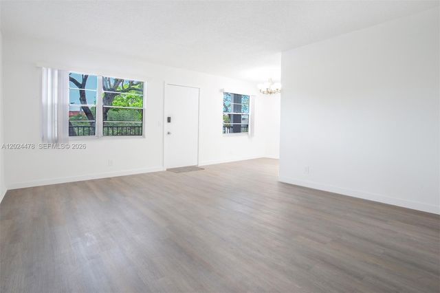 1301 SW 135th Ter 205J, Pembroke Pines, FL 33027