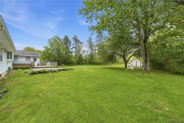 5676 Homestead Road, Boston, NY 14075