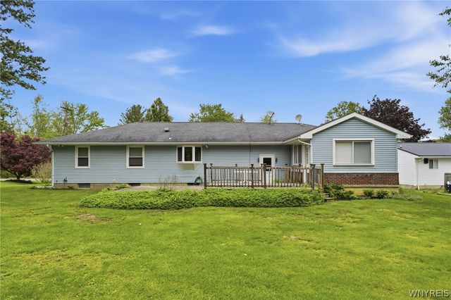 5676 Homestead Road, Boston, NY 14075