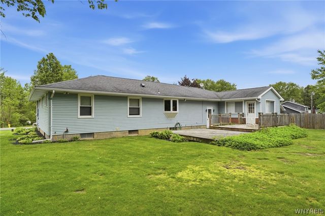 5676 Homestead Road, Boston, NY 14075