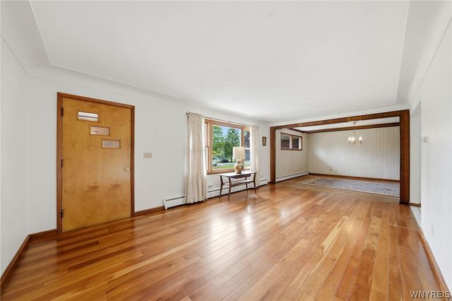 5676 Homestead Road, Boston, NY 14075