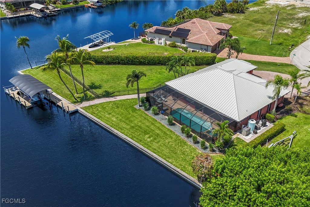 2111 NW 42nd PL, Cape Coral, FL 33993