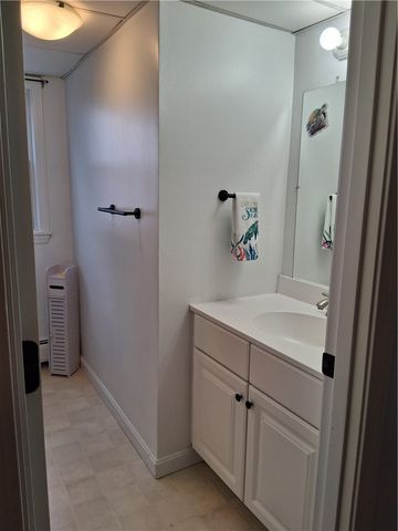 381 Old River Road 3, Lincoln, RI 02838