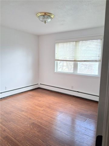 381 Old River Road 3, Lincoln, RI 02838